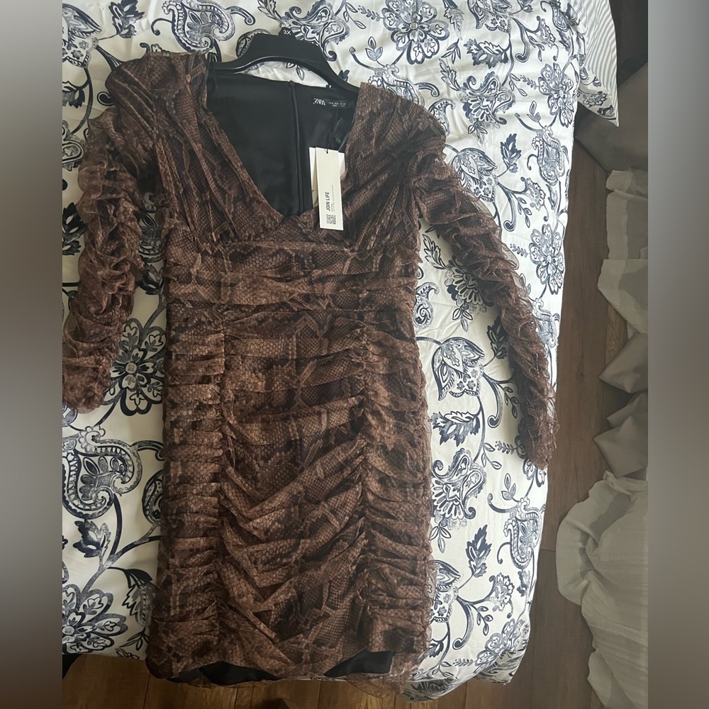 Short dress